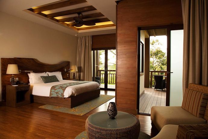 Imagen de la habitación del Hotel Indura Beach and Golf Resort, Curio Collection By Hilton. Foto 12