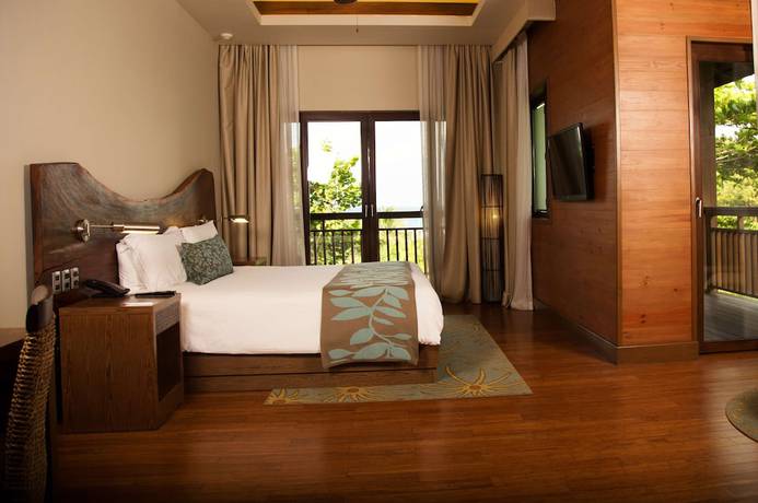 Imagen de la habitación del Hotel Indura Beach and Golf Resort, Curio Collection By Hilton. Foto 14