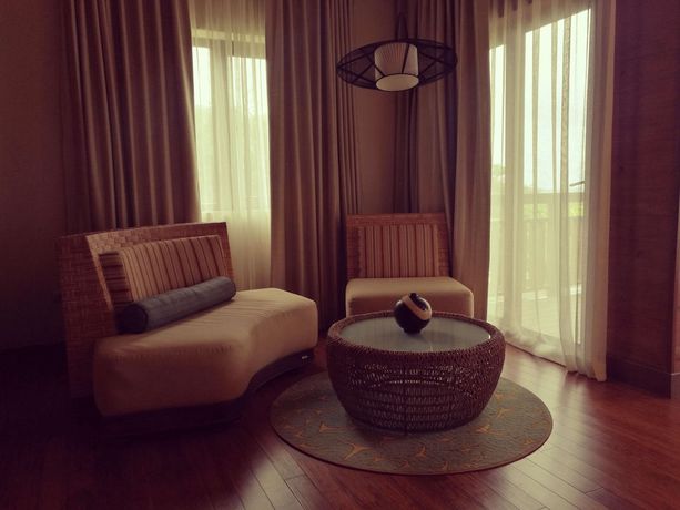 Imagen de la habitación del Hotel Indura Beach and Golf Resort, Curio Collection By Hilton. Foto 16