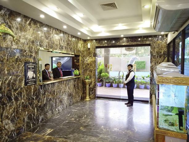 Imagen de los interiores del Hotel Indus. Foto 19