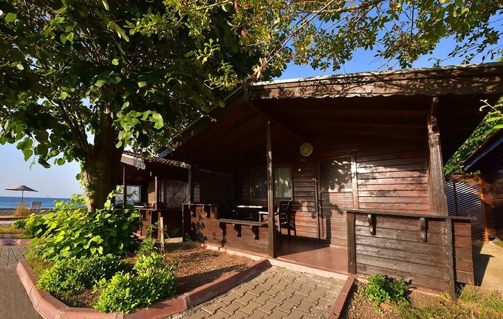 Imagen de la habitación del Hotel Inebolu Gardenya. Foto 5