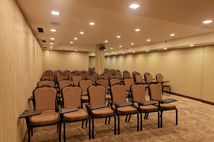 Imagen de los interiores del Hotel Inera Pendik. Foto 14
