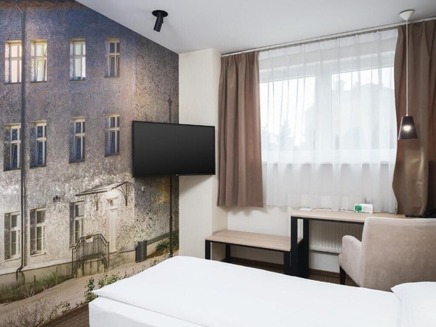 Imagen de la habitación del Hotel Iness. Foto 4