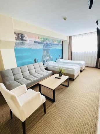 Imagen de la habitación del Hotel Iness. Foto 5