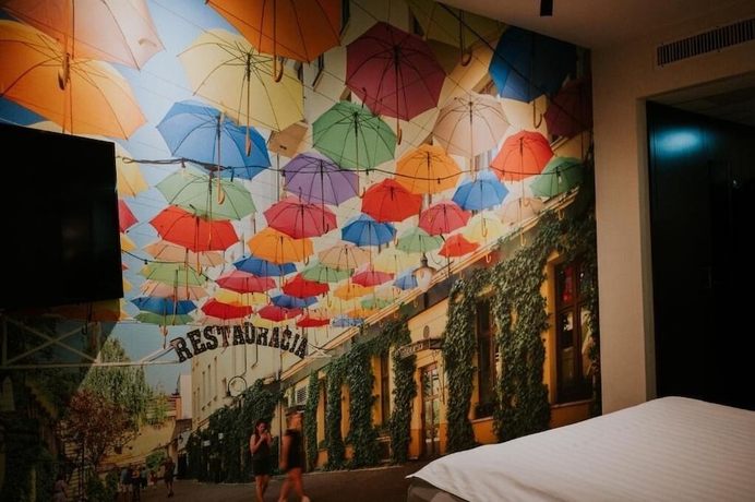 Imagen de la habitación del Hotel Iness. Foto 13
