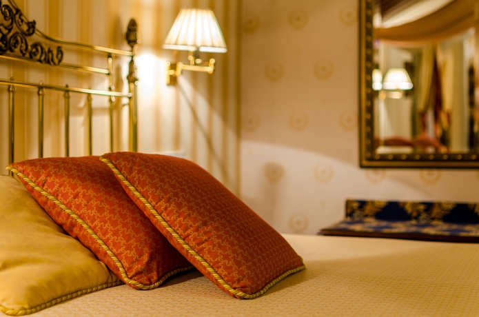 Imagen de la habitación del Hotel Infanta Cristina. Foto 11