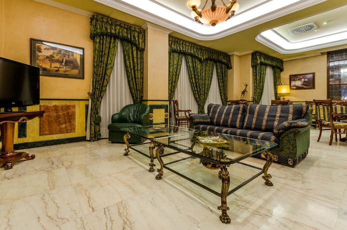 Imagen de los interiores del Hotel Infanta Cristina. Foto 16