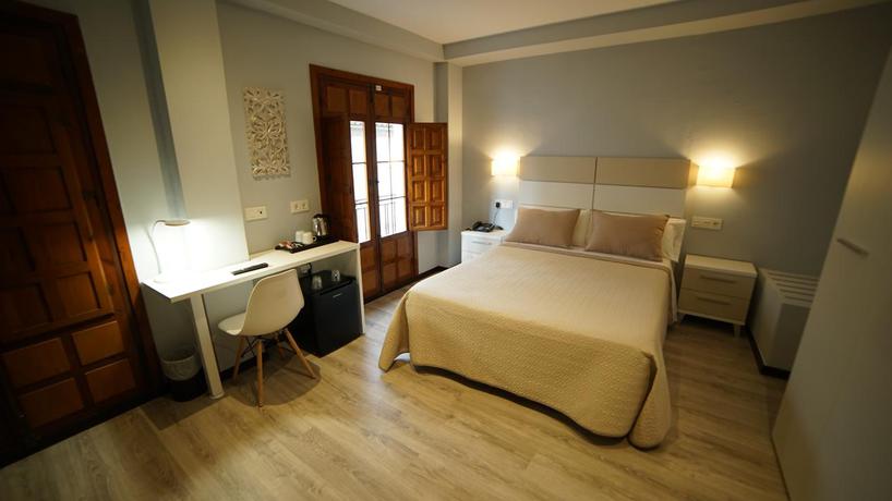 Imagen de la habitación del Hotel Infante Antequera. Foto 3
