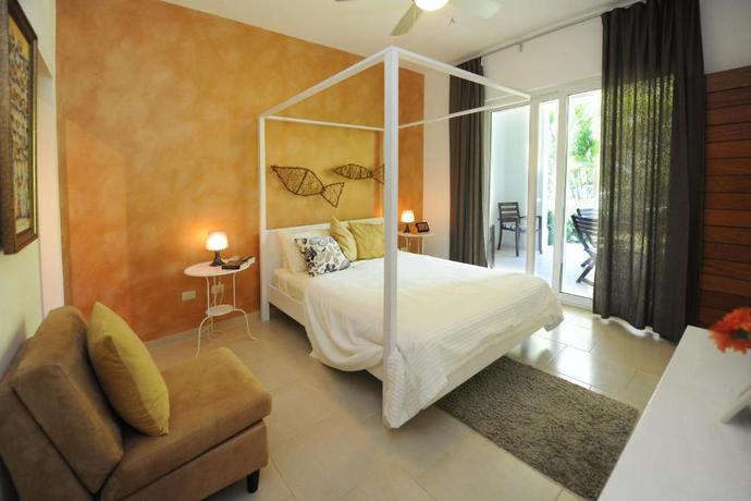 Imagen general del Hotel Infiniti Blu Luxury Ocean Front Condos. Foto 9