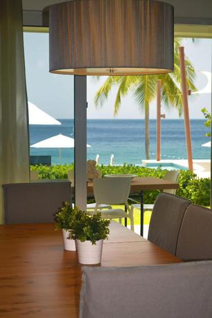 Imagen general del Hotel Infiniti Blu Luxury Ocean Front Condos. Foto 13