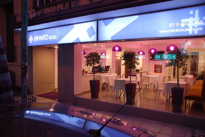 Imagen de los exteriores del Hotel Infinito, Buenos Aires. Foto 9