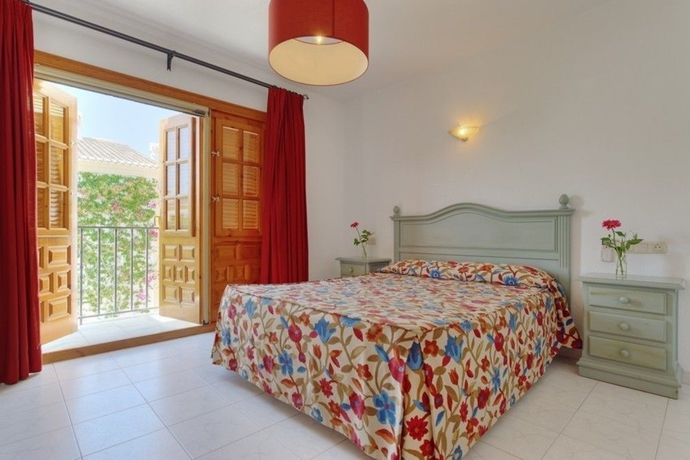 Imagen de la habitación del Hotel Infinity Bay Spa and Beach Resort. Foto 3