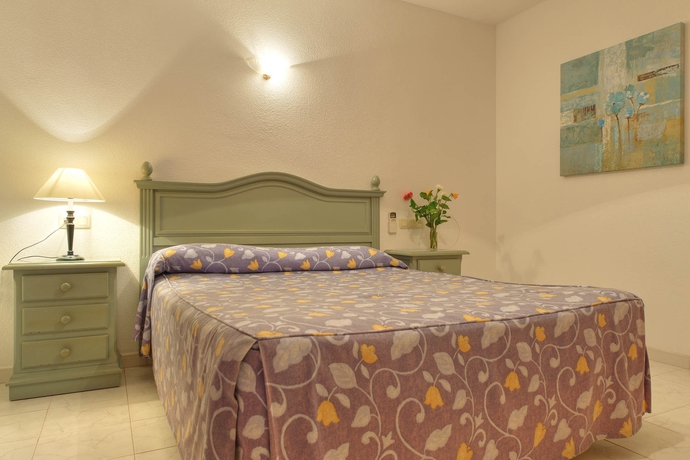 Imagen de la habitación del Hotel Infinity Bay Spa and Beach Resort. Foto 12