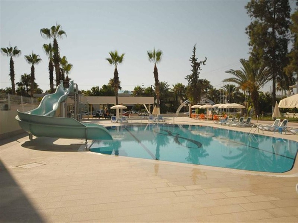 Imagen general del Hotel Infinity Beach. Foto 2