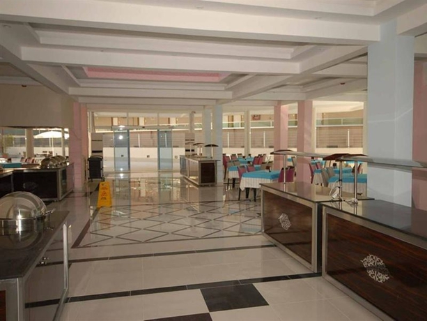 Imagen general del Hotel Infinity Beach. Foto 9