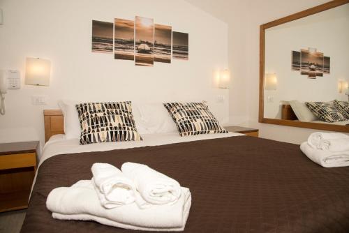 Imagen de la habitación del Hotel Infinity, Cervia. Foto 2