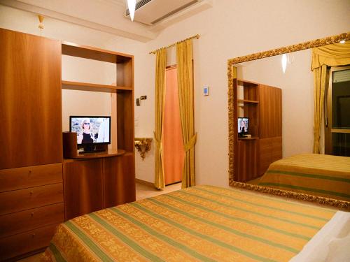 Imagen de la habitación del Hotel Infinity, Cervia. Foto 18