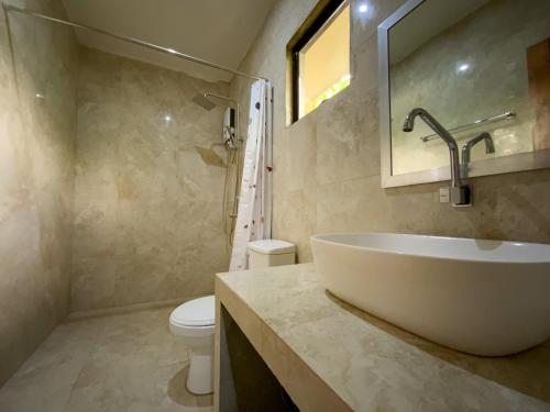 Imagen general del Hotel Infinity Diving Resort and Residences. Foto 2