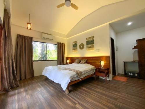 Imagen general del Hotel Infinity Diving Resort and Residences. Foto 3