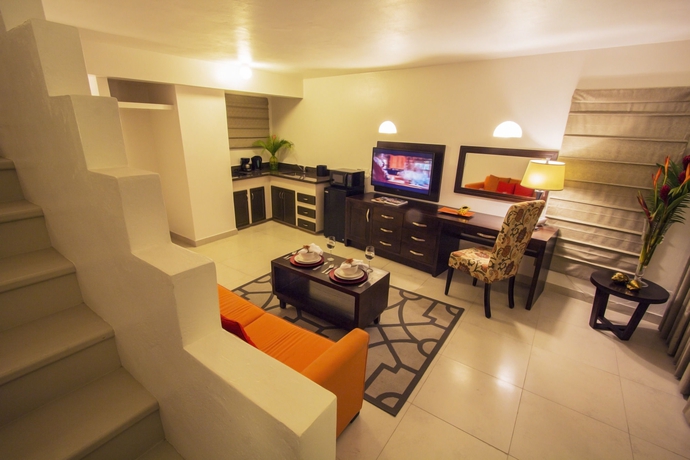 Imagen de la habitación del Hotel Infinity On The Beach. Foto 4