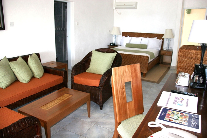 Imagen de la habitación del Hotel Infinity On The Beach. Foto 8