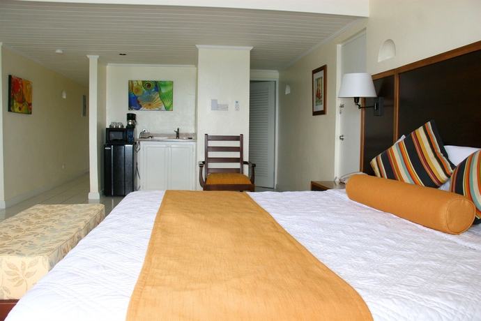 Imagen de la habitación del Hotel Infinity On The Beach. Foto 9