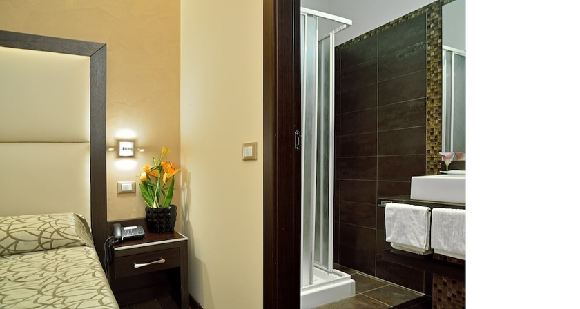 Imagen de la habitación del Hotel Infinity San Pietro. Foto 2