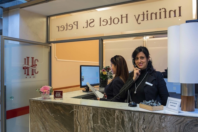 Imagen de los interiores del Hotel Infinity San Pietro. Foto 19
