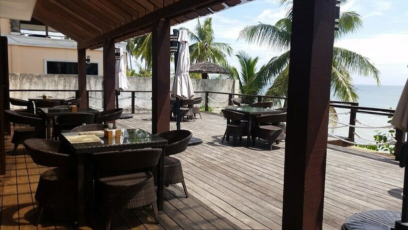 Imagen del bar/restaurante del Hotel Infinity Sands Resort. Foto 18