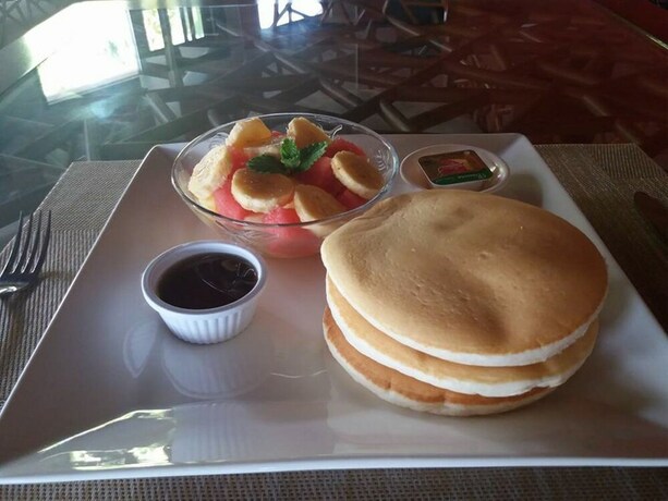 Imagen del bar/restaurante del Hotel Infinity Sands Resort. Foto 20