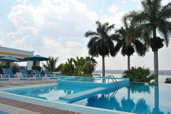 Imagen de la piscina del Hotel Infinity, Tequesquitengo. Foto 20