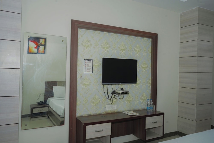 Imagen de la habitación del Hotel Infinity by Kalras Amritsar. Foto 8