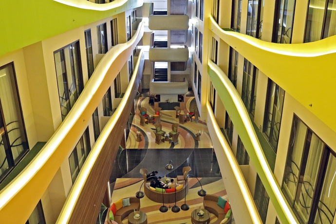 Imagen de los interiores del Hotel Infinity8 Bali. Foto 16