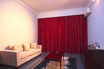 Imagen de los interiores del Hotel Infotur. Foto 11