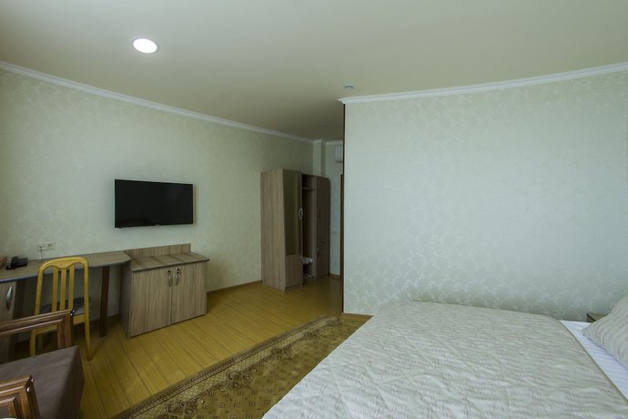 Imagen de la habitación del Hotel Inga Yerevan. Foto 13