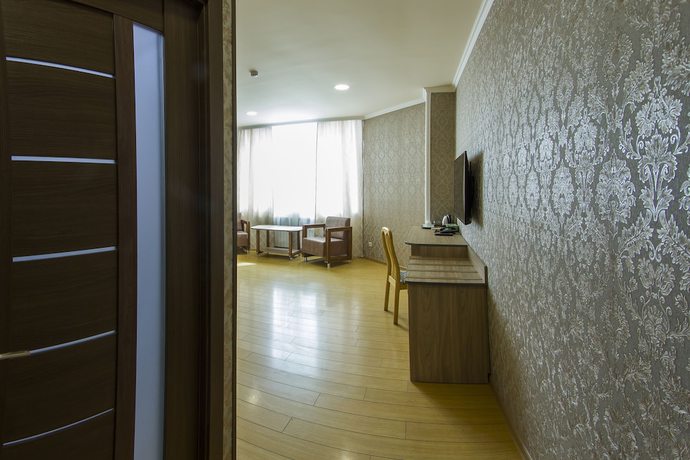Imagen de la habitación del Hotel Inga Yerevan. Foto 17
