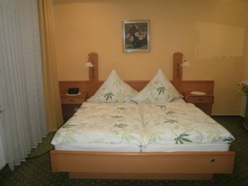 Imagen de la habitación del Hotel Ingeburg. Foto 8