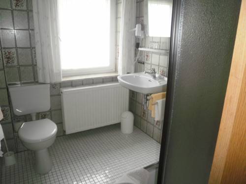 Imagen de la habitación del Hotel Ingeburg. Foto 15