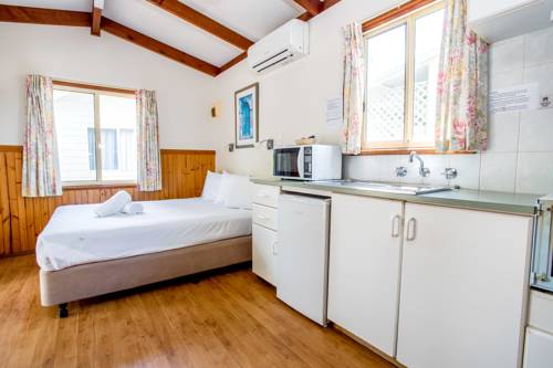 Imagen de la habitación del Hotel Ingenia Holidays One Mile Beach. Foto 4