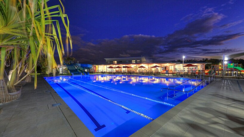 Imagen de la piscina del Hotel Ingenia Holidays Rivershore. Foto 31