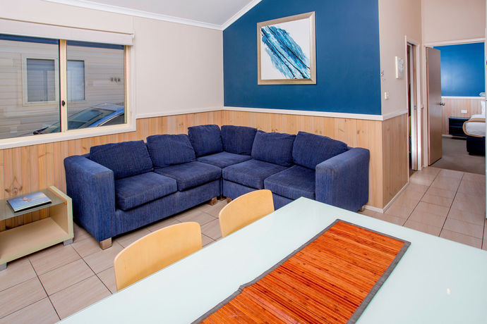Imagen de la piscina del Hotel Ingenia Holidays Soldiers Point. Foto 16