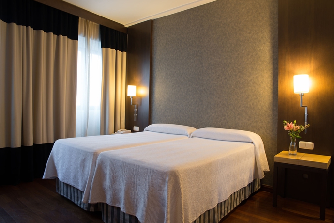 Imagen de la habitación del Hotel Inglaterra, Granada. Foto 11