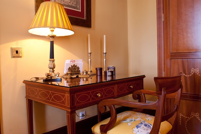 Imagen de la habitación del Hotel Inglaterra, Sevilla. Foto 5