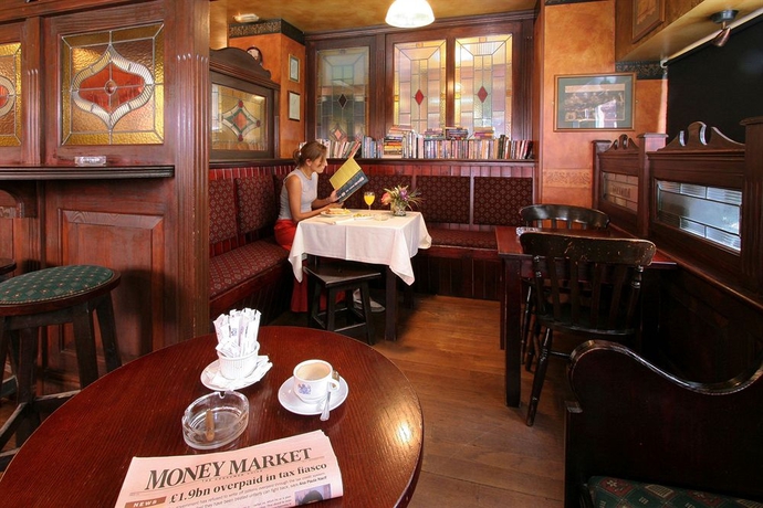 Imagen del bar/restaurante del Hotel Inglaterra, Sevilla. Foto 3