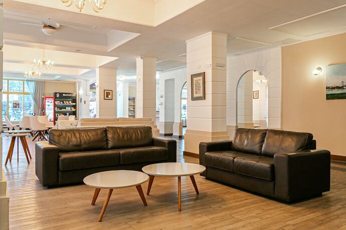 Imagen general del Hotel Ingleses Palace. Foto 2