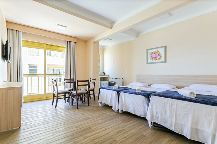 Imagen general del Hotel Ingleses Palace. Foto 4