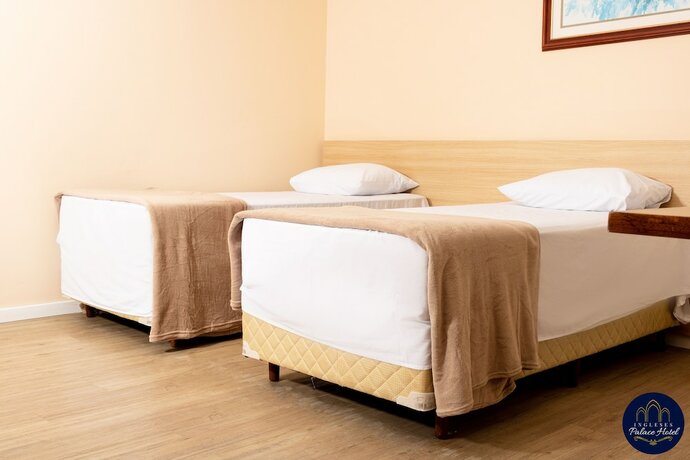 Imagen de la habitación del Hotel Ingleses Palace. Foto 14