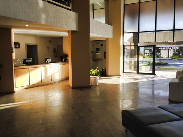 Imagen de los interiores del Hotel Ingleses Praia. Foto 13