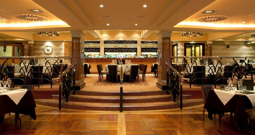 Imagen del bar/restaurante del Hotel Ingliston Country Club. Foto 7