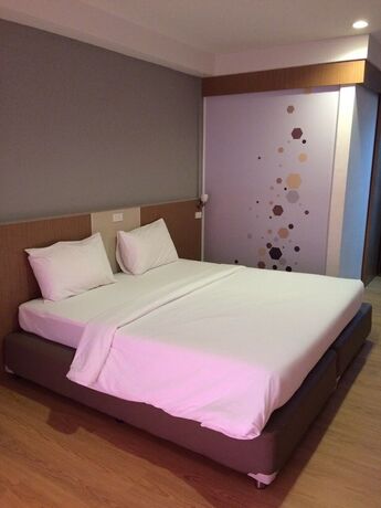 Imagen de la habitación del Hotel Ingnaam. Foto 17
